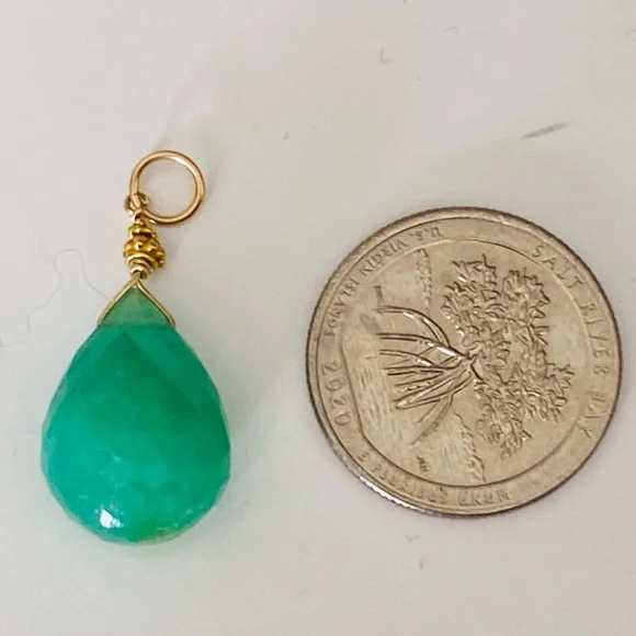 Elegant 14k-22k Gold Chrysoprase Green Teardrop Pendant